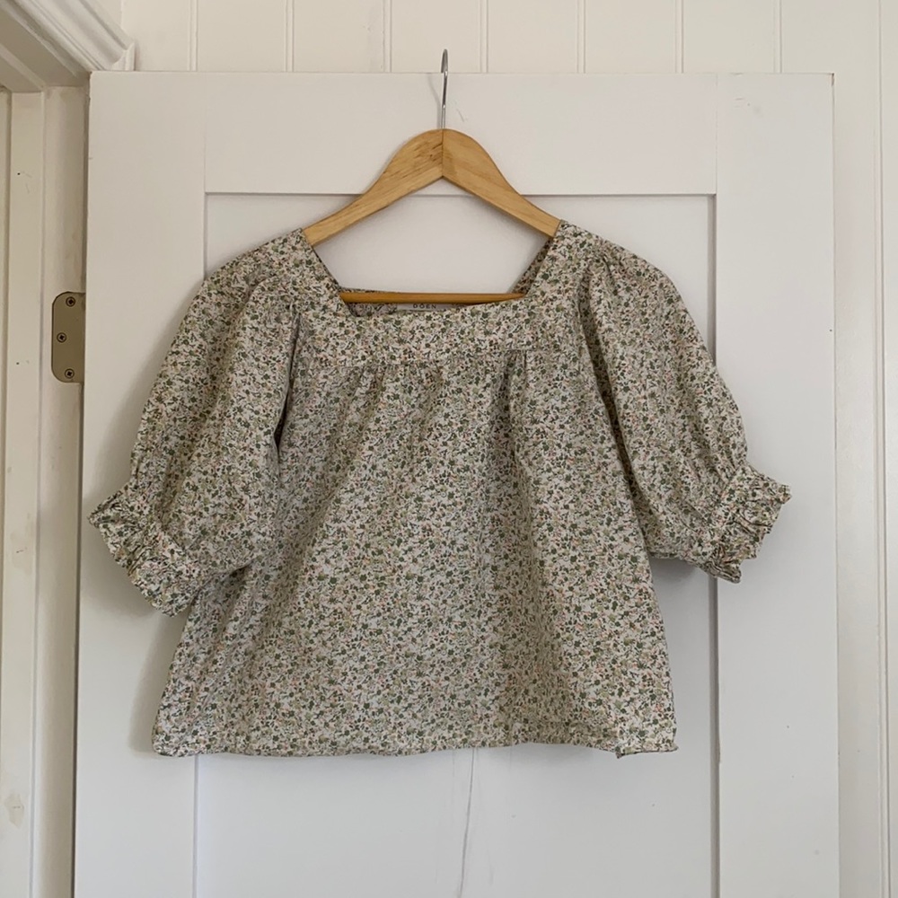 Doen top in a floral print